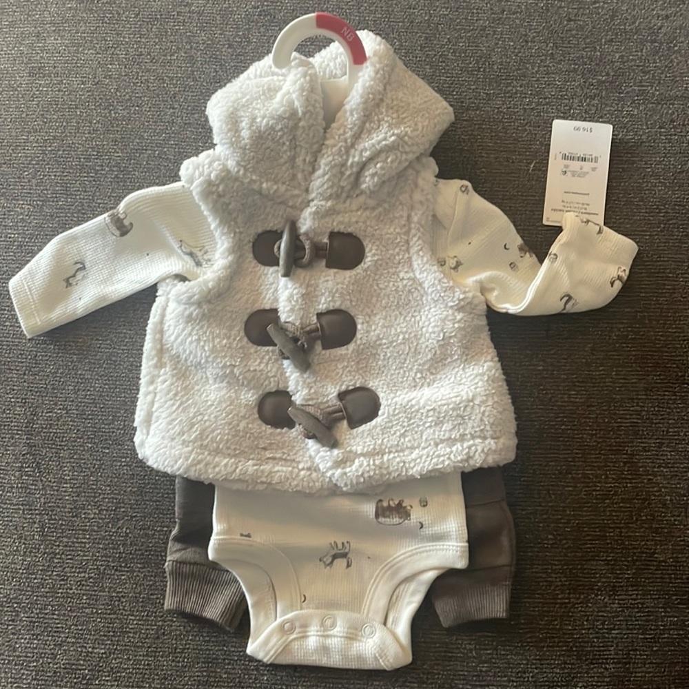 3 piece infant outfit brand new never worn